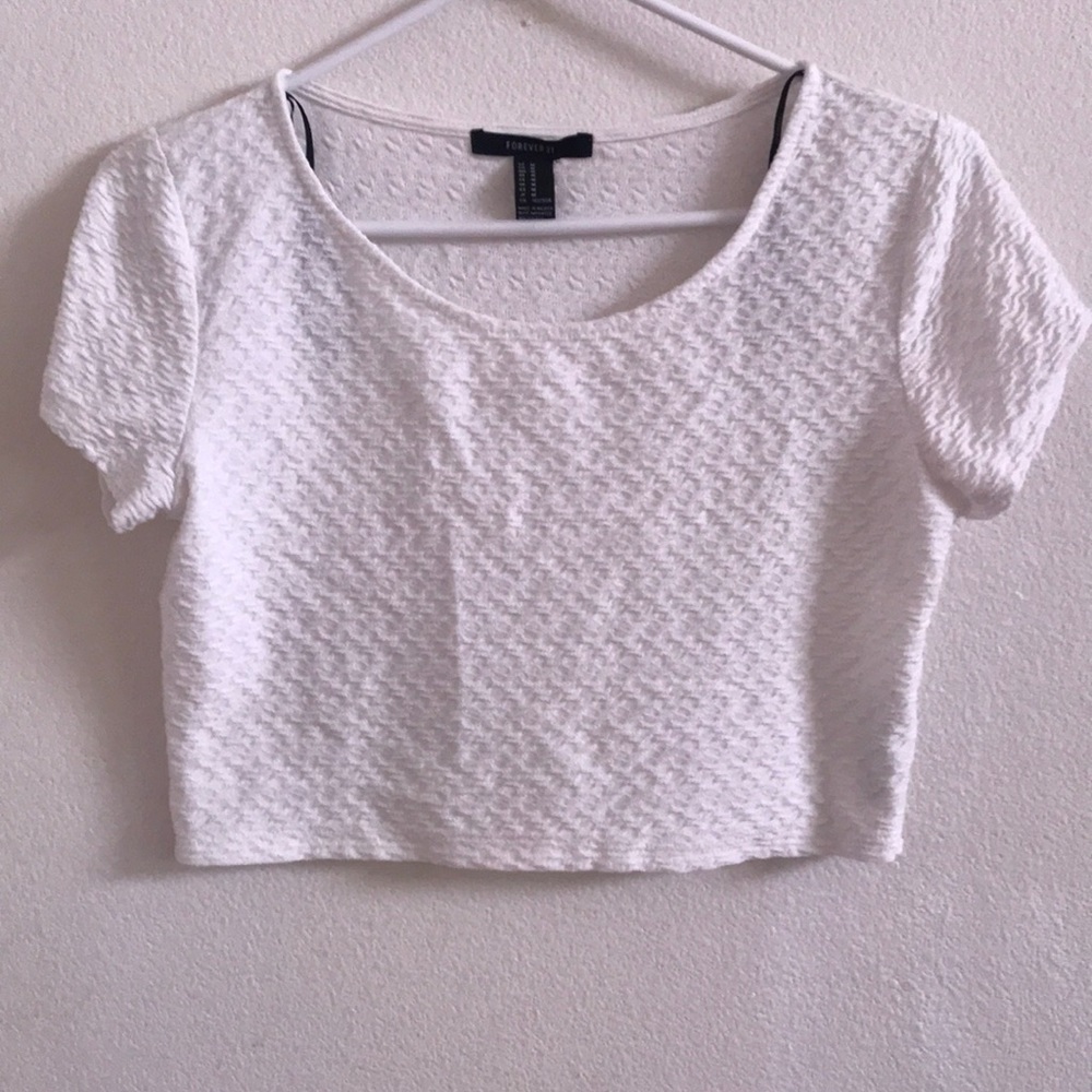FOREVER 21 White Crop Top